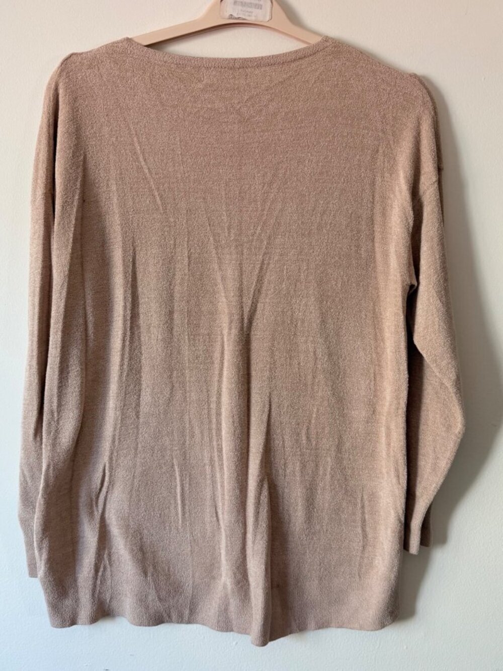 Barefoot Dreams CozyChic Ultra Lite V-Neck Sweater Beige Small - Sample - Picture 2 of 4